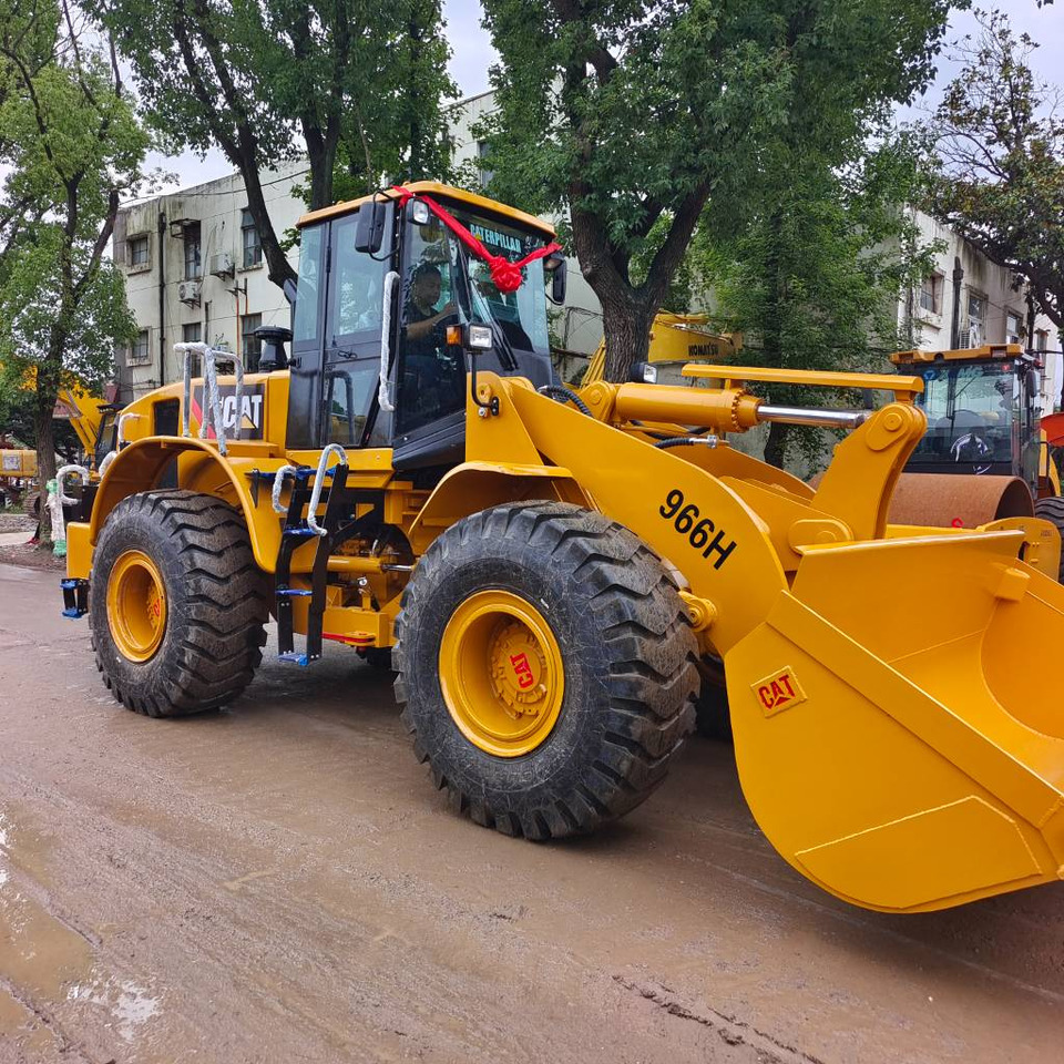 CAT 966 H - Kolesni nakladalec: slika 1 CAT 966 H - Kolesni nakladalec: slika 1