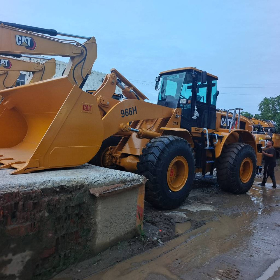 CAT 966 H - Kolesni nakladalec: slika 1 CAT 966 H - Kolesni nakladalec: slika 1