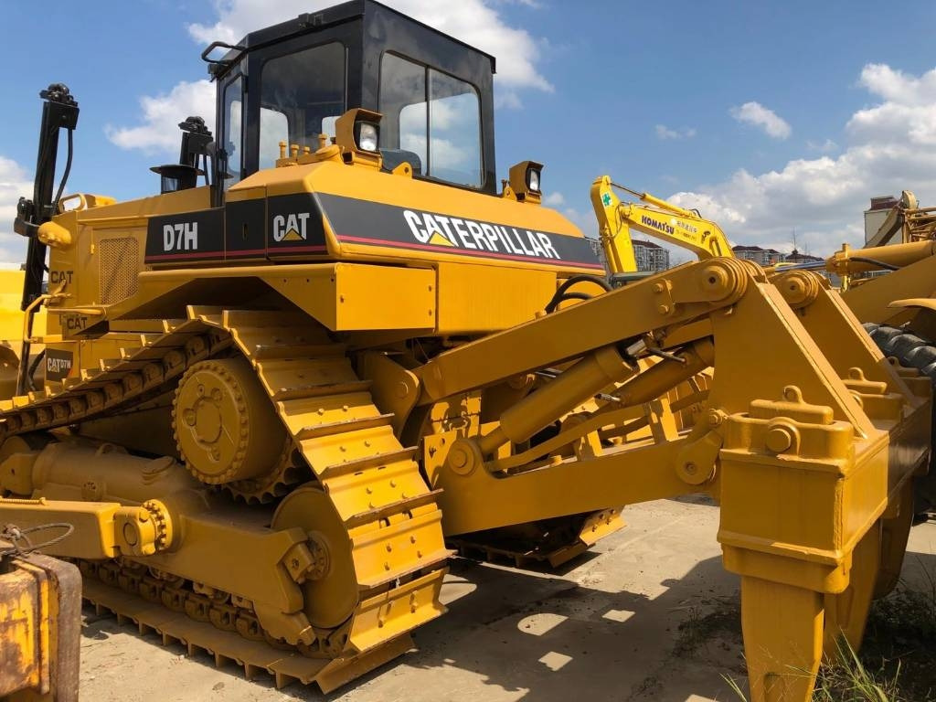 CAT D 7 H - Buldožer: slika 1 CAT D 7 H - Buldožer: slika 1