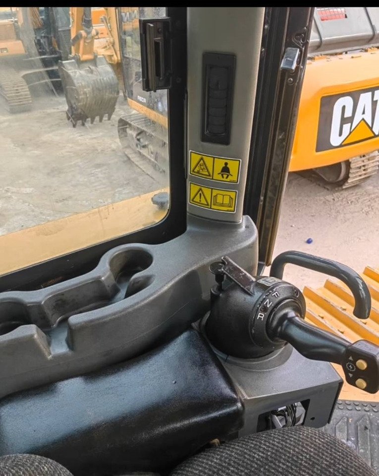 CAT D 8 T - Buldožer: slika 5 CAT D 8 T - Buldožer: slika 5