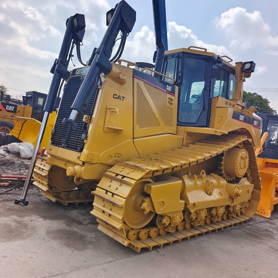 CAT D 8 T - Buldožer: slika 1 CAT D 8 T - Buldožer: slika 1