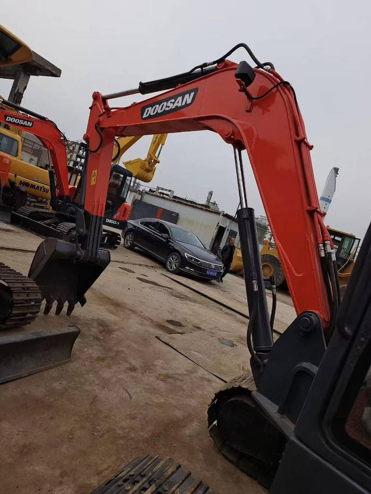 Doosan DH 60-7 - Mini bager: slika 2 Doosan DH 60-7 - Mini bager: slika 2