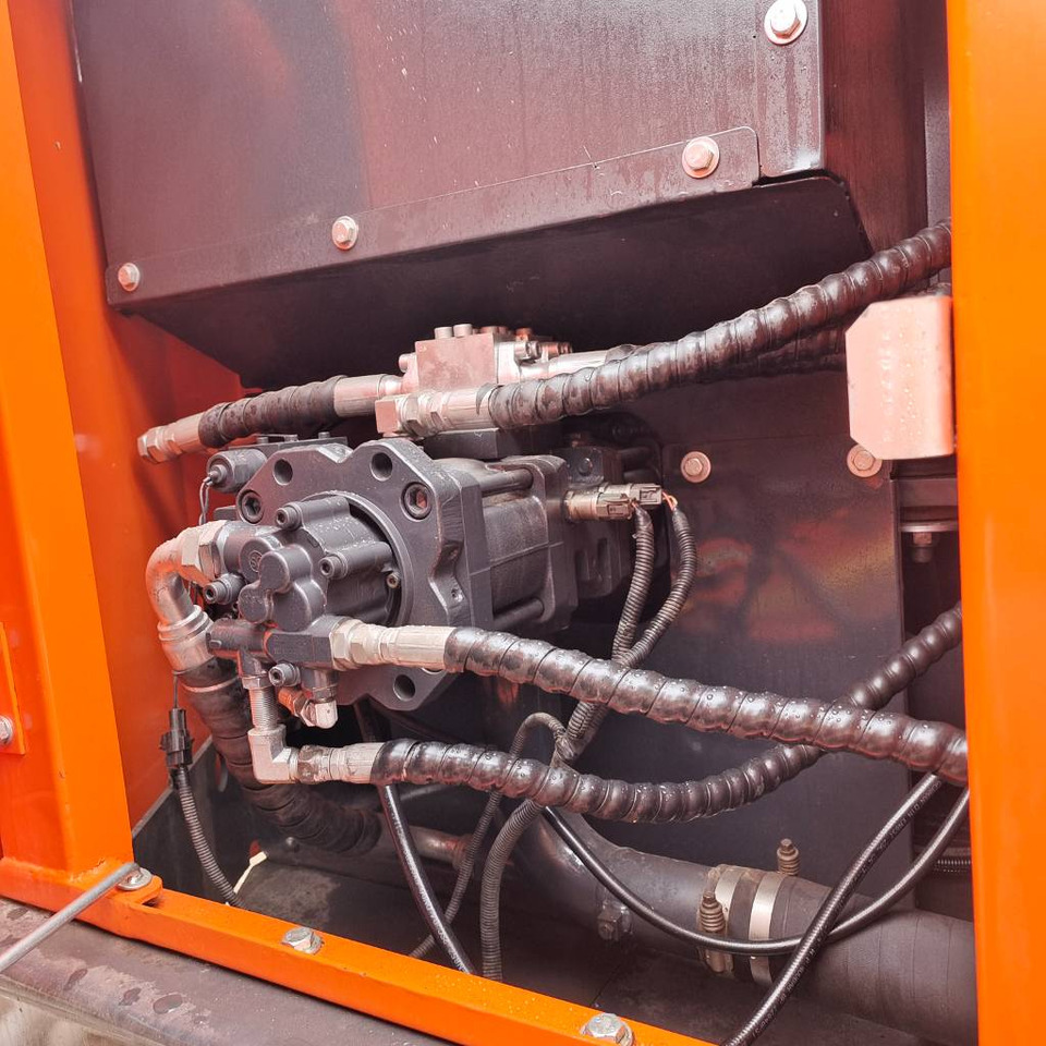 Doosan DX 150 LC - Bager goseničar: slika 3 Doosan DX 150 LC - Bager goseničar: slika 3