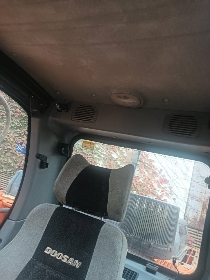 Doosan DX 300 LCA ORIGINAL COLOR - Bager goseničar: slika 3 Doosan DX 300 LCA ORIGINAL COLOR - Bager goseničar: slika 3