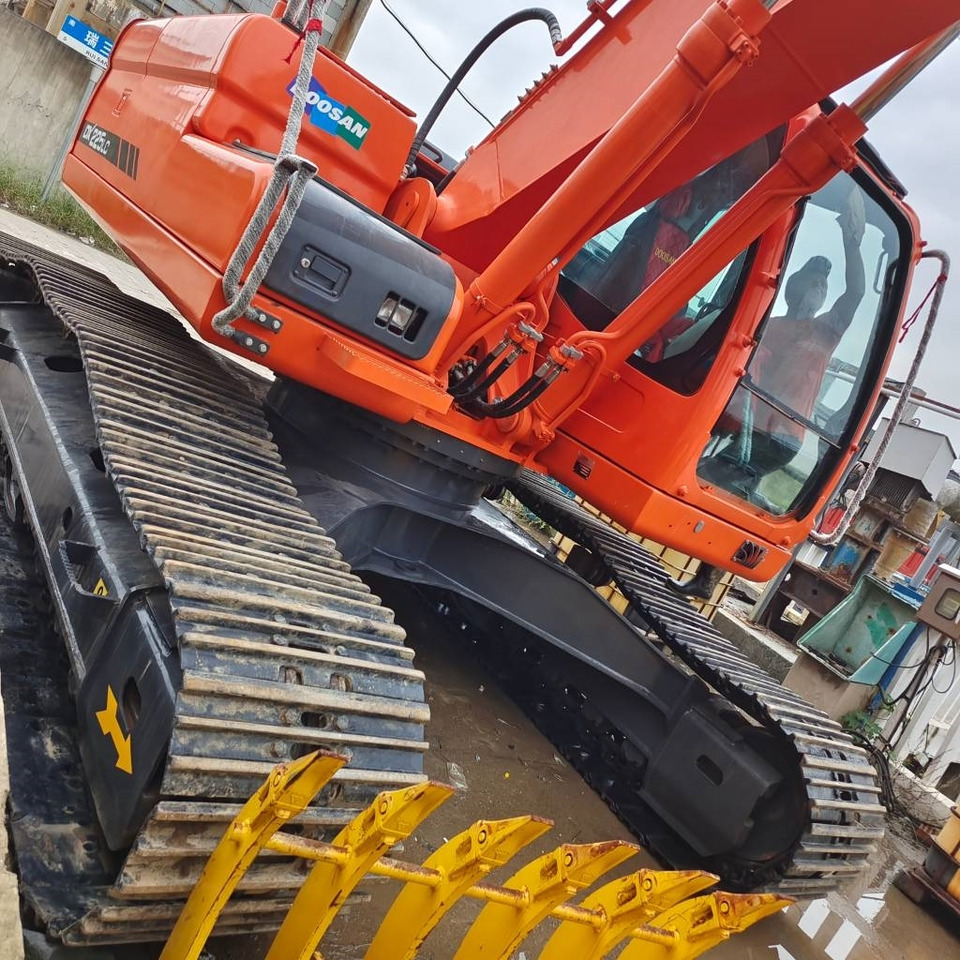 Doosan DX225LC-9C - Bager goseničar: slika 4 Doosan DX225LC-9C - Bager goseničar: slika 4