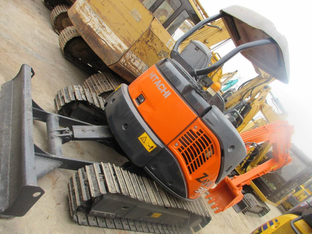 Hitachi ZX 30 U - Mini bager: slika 3 Hitachi ZX 30 U - Mini bager: slika 3