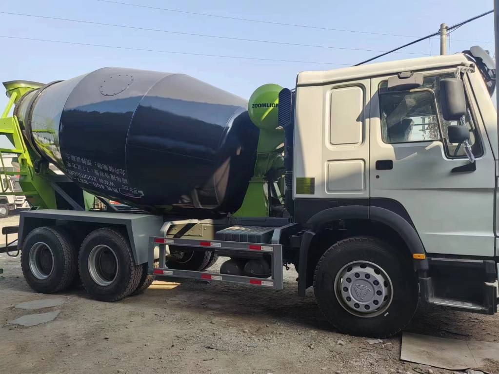 Howo 380 - Mešalec za beton: slika 1 Howo 380 - Mešalec za beton: slika 1