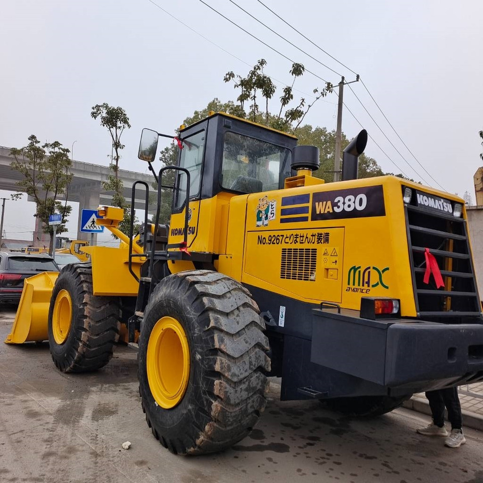 Komatsu WA 380 - Kolesni nakladalec: slika 5 Komatsu WA 380 - Kolesni nakladalec: slika 5