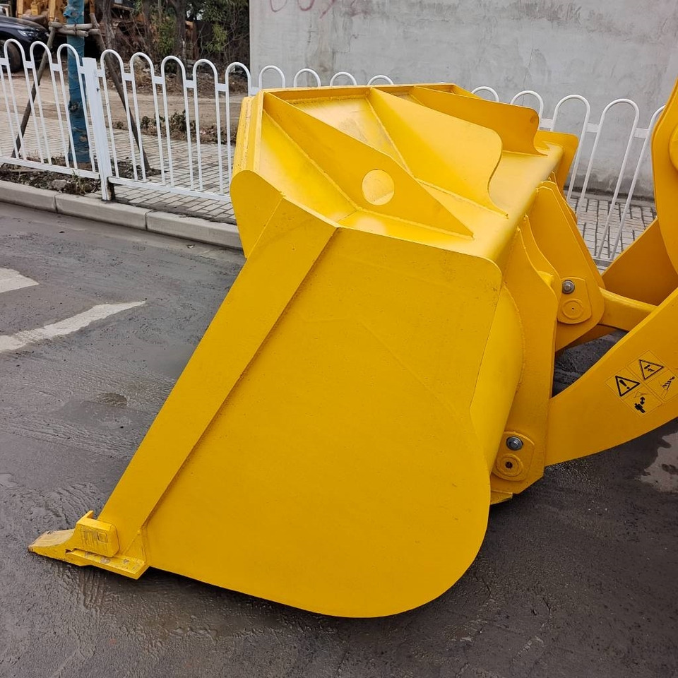 Komatsu WA 380 - Kolesni nakladalec: slika 2 Komatsu WA 380 - Kolesni nakladalec: slika 2