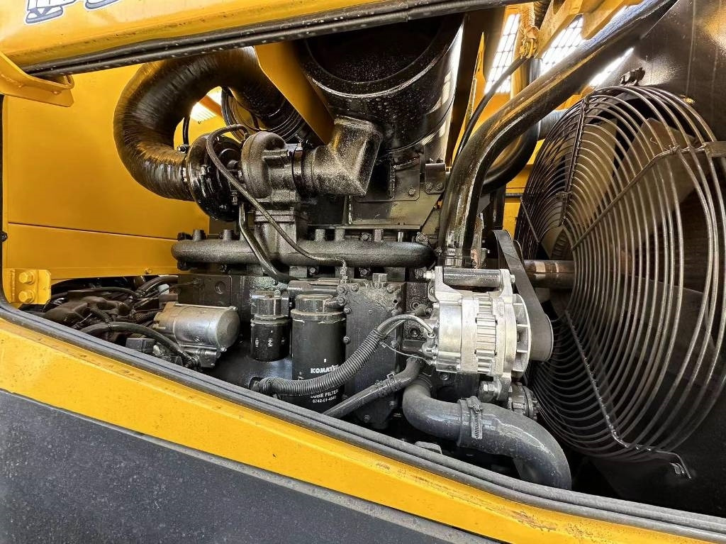 Komatsu WA 380 - Kolesni nakladalec: slika 2 Komatsu WA 380 - Kolesni nakladalec: slika 2