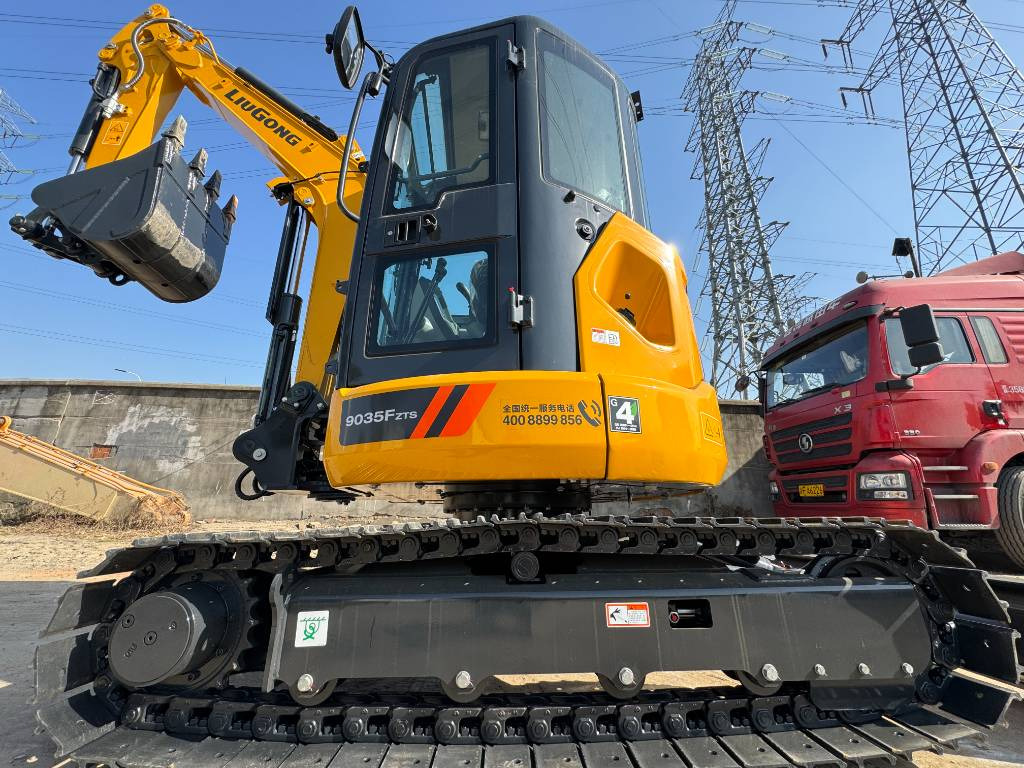Nov Mini bager LiuGong 9035FZTSG4: slika 38