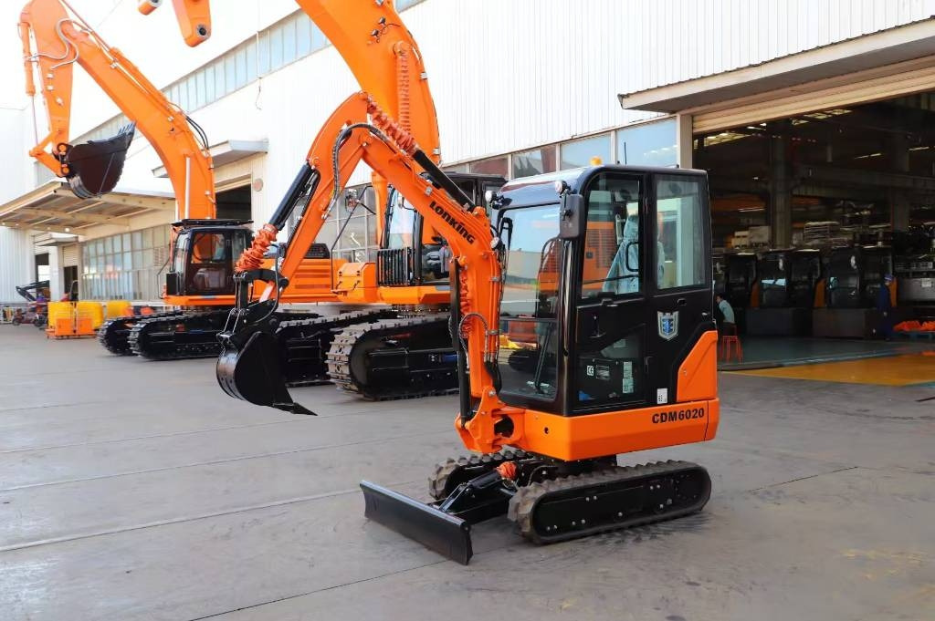Lonking LG 6020 100% NEW machine - Mini bager: slika 1 Lonking LG 6020 100% NEW machine - Mini bager: slika 1