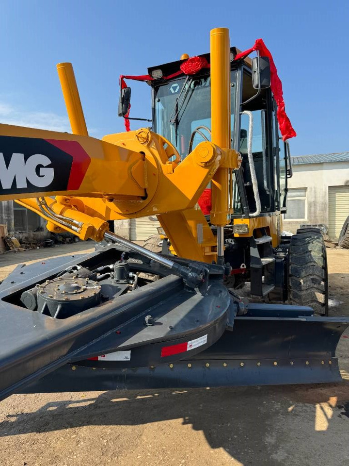 XCMG GR 2153 - Greder: slika 2 XCMG GR 2153 - Greder: slika 2