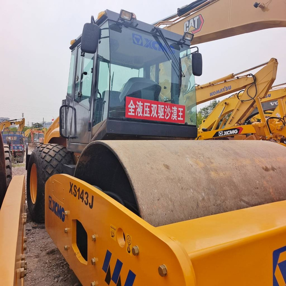 XCMG XS 143 J - Kompaktor: slika 1 XCMG XS 143 J - Kompaktor: slika 1