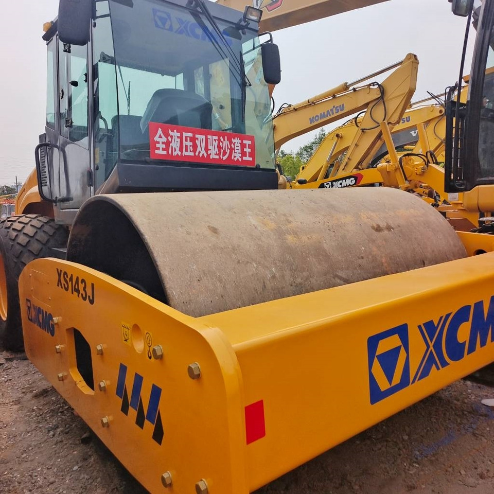 XCMG XS 143 J - Kompaktor: slika 4 XCMG XS 143 J - Kompaktor: slika 4