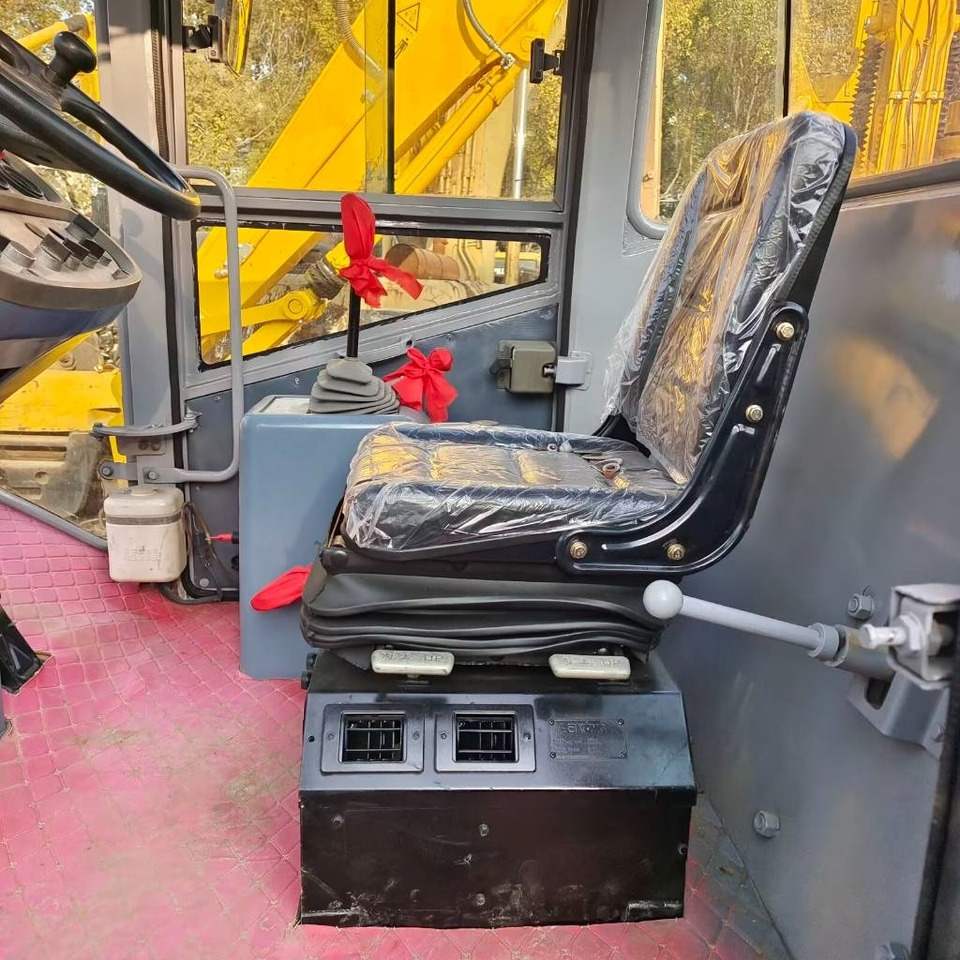 XCMG XS 143J - Bager goseničar: slika 3 XCMG XS 143J - Bager goseničar: slika 3