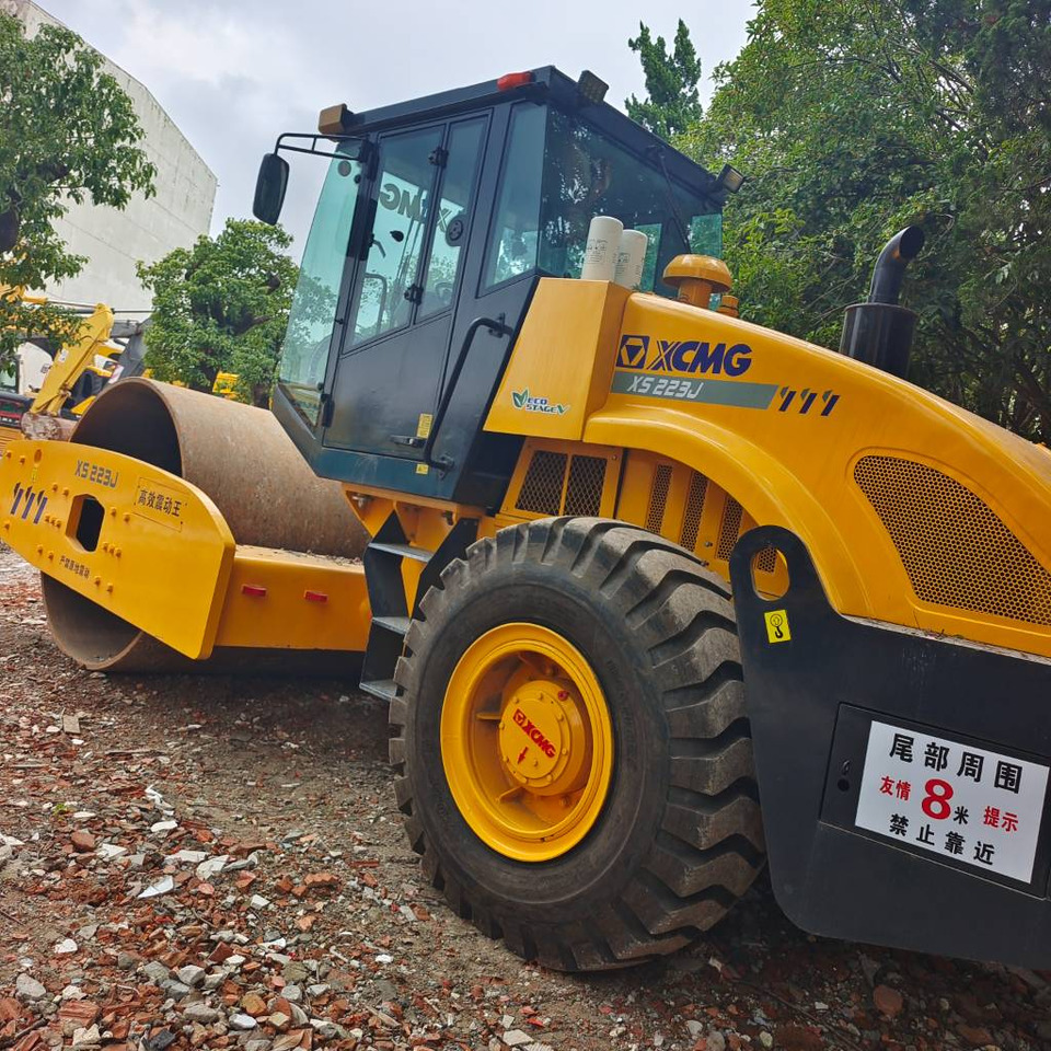 XCMG XS 223 J - Kompaktor: slika 1 XCMG XS 223 J - Kompaktor: slika 1