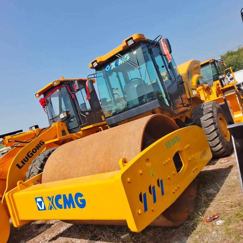 XCMG XS263J - Kompaktor: slika 2 XCMG XS263J - Kompaktor: slika 2