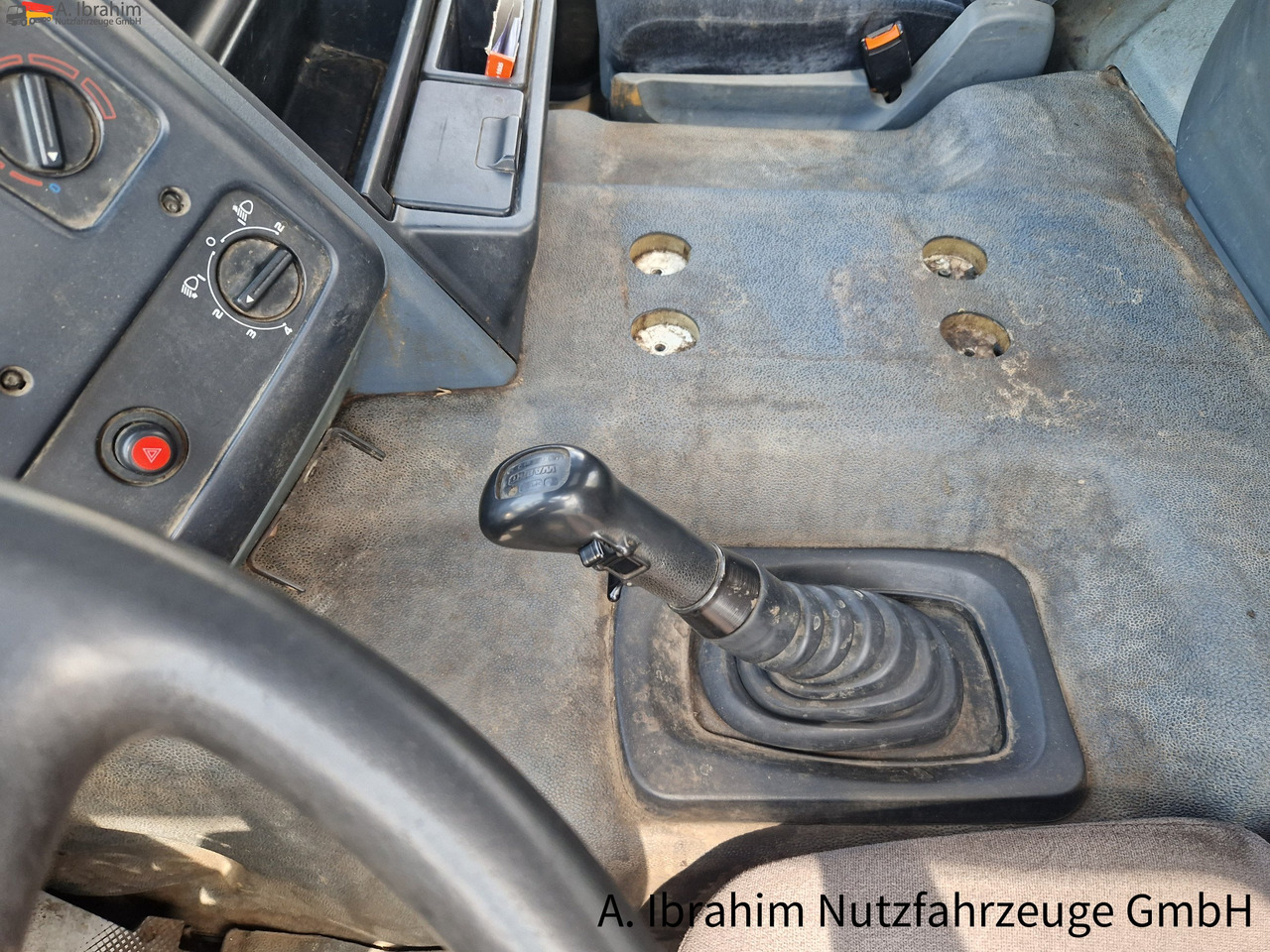 Daf CF 290 Wassertank 13500 L, Tank verzinkt Vorlauf- Lift- Lenkachse - Tovornjak cisterna: slika 4 Daf CF 290 Wassertank 13500 L, Tank verzinkt Vorlauf- Lift- Lenkachse - Tovornjak cisterna: slika 4