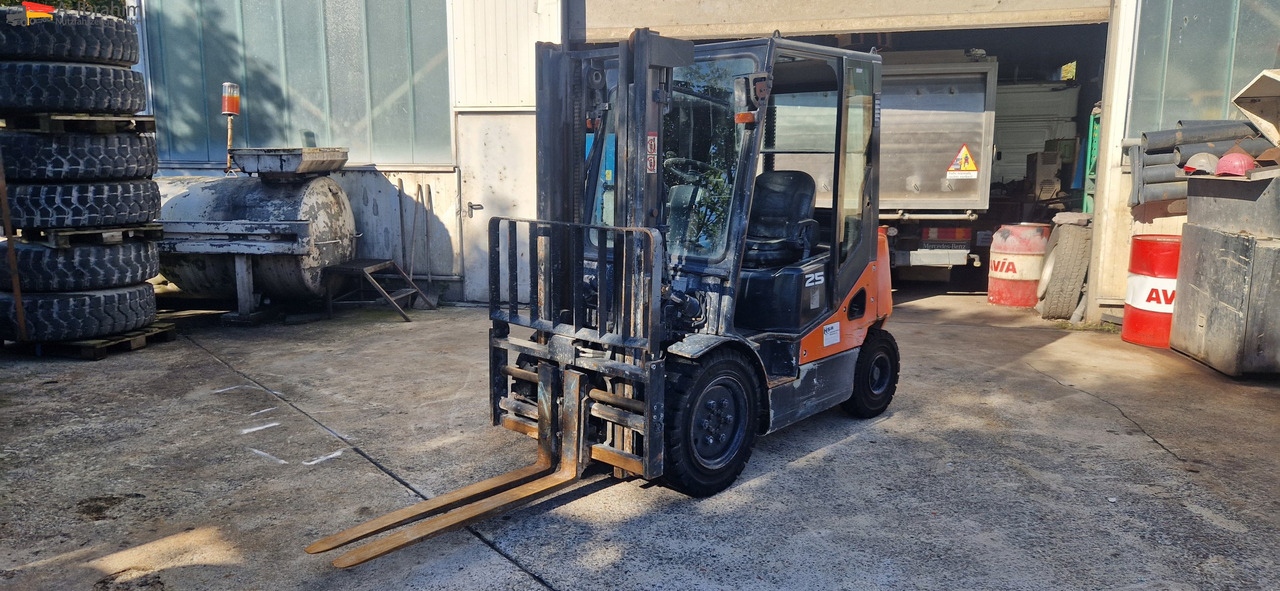 Doosan D25-5 Duplexmast, Seitenverschiebung, autom. Gabelverst. - Diesel viličar: slika 1 Doosan D25-5 Duplexmast, Seitenverschiebung, autom. Gabelverst. - Diesel viličar: slika 1