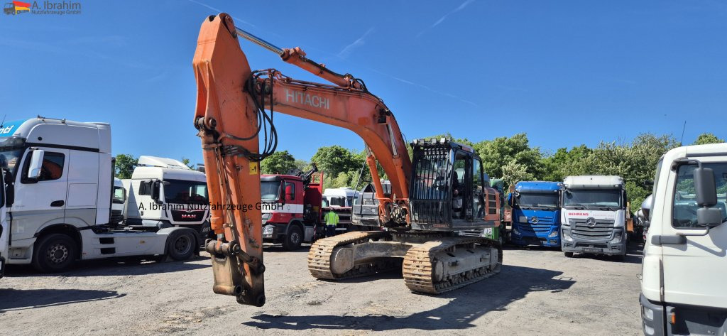Hitachi ZX 300LCN-6 Schaden imHeckbereich, läuft aber !! 8125 h - Bager goseničar: slika 1 Hitachi ZX 300LCN-6 Schaden imHeckbereich, läuft aber !! 8125 h - Bager goseničar: slika 1