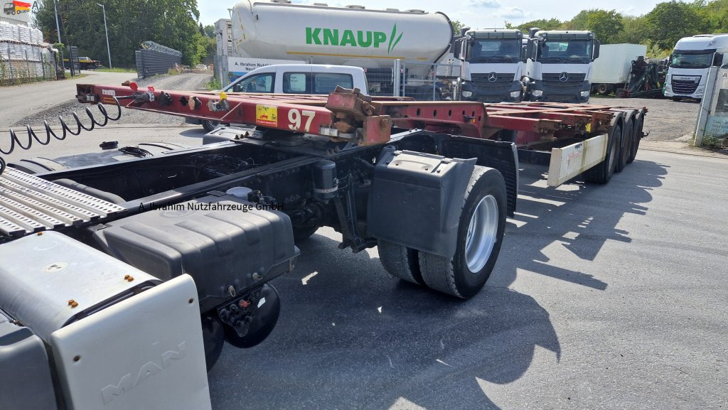 Krone SD Containerchassis 2x 20, 30, 40 ft deutscher Auflieger, ausziehbar - Kontejnerska polprikolica/ Polprikolica z zamenljivim tovoriščem: slika 1 Krone SD Containerchassis 2x 20, 30, 40 ft deutscher Auflieger, ausziehbar - Kontejnerska polprikolica/ Polprikolica z zamenljivim tovoriščem: slika 1