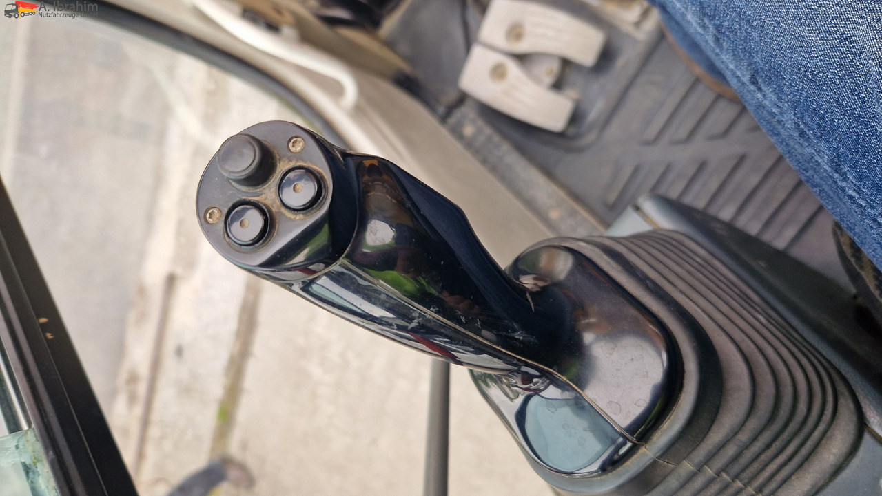 Liebherr A316 Schnellwechsler, Hammerverrohrung, Verstellausleger Deutz Motor - Mini bager: slika 3 Liebherr A316 Schnellwechsler, Hammerverrohrung, Verstellausleger Deutz Motor - Mini bager: slika 3