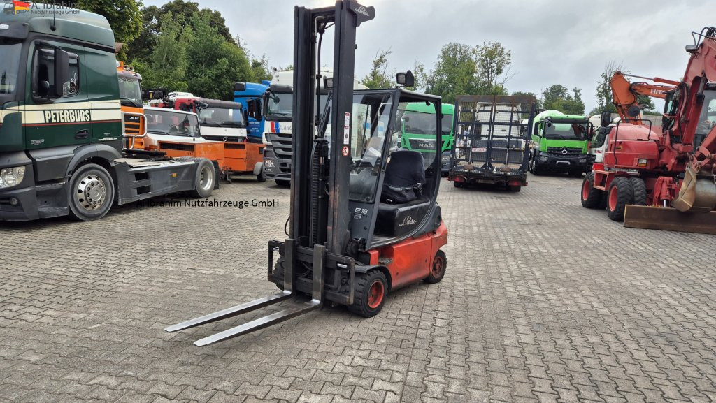 Linde E18 P Triplexmast Hubhöhe 6.60 m lt. Traglastdiagramm - Električni viličar: slika 1 Linde E18 P Triplexmast Hubhöhe 6.60 m lt. Traglastdiagramm - Električni viličar: slika 1
