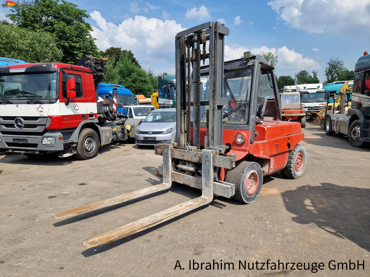 Linde H60 Tragfähigkeit 6000 kg ,3800 mm Hubhöhe, 2x vorhanden - Diesel viličar: slika 1 Linde H60 Tragfähigkeit 6000 kg ,3800 mm Hubhöhe, 2x vorhanden - Diesel viličar: slika 1