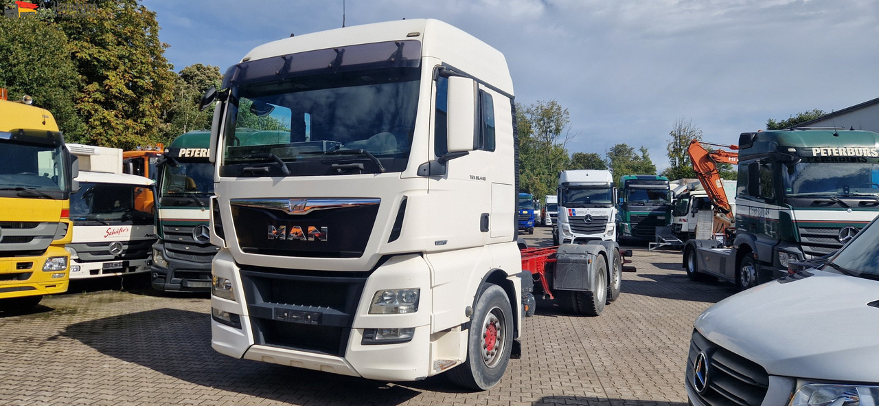 MAN 26.440 TGX, Chassis 7,80 m lang 4,85 m Radstand - Tovornjak-šasija: slika 1 MAN 26.440 TGX, Chassis 7,80 m lang 4,85 m Radstand - Tovornjak-šasija: slika 1