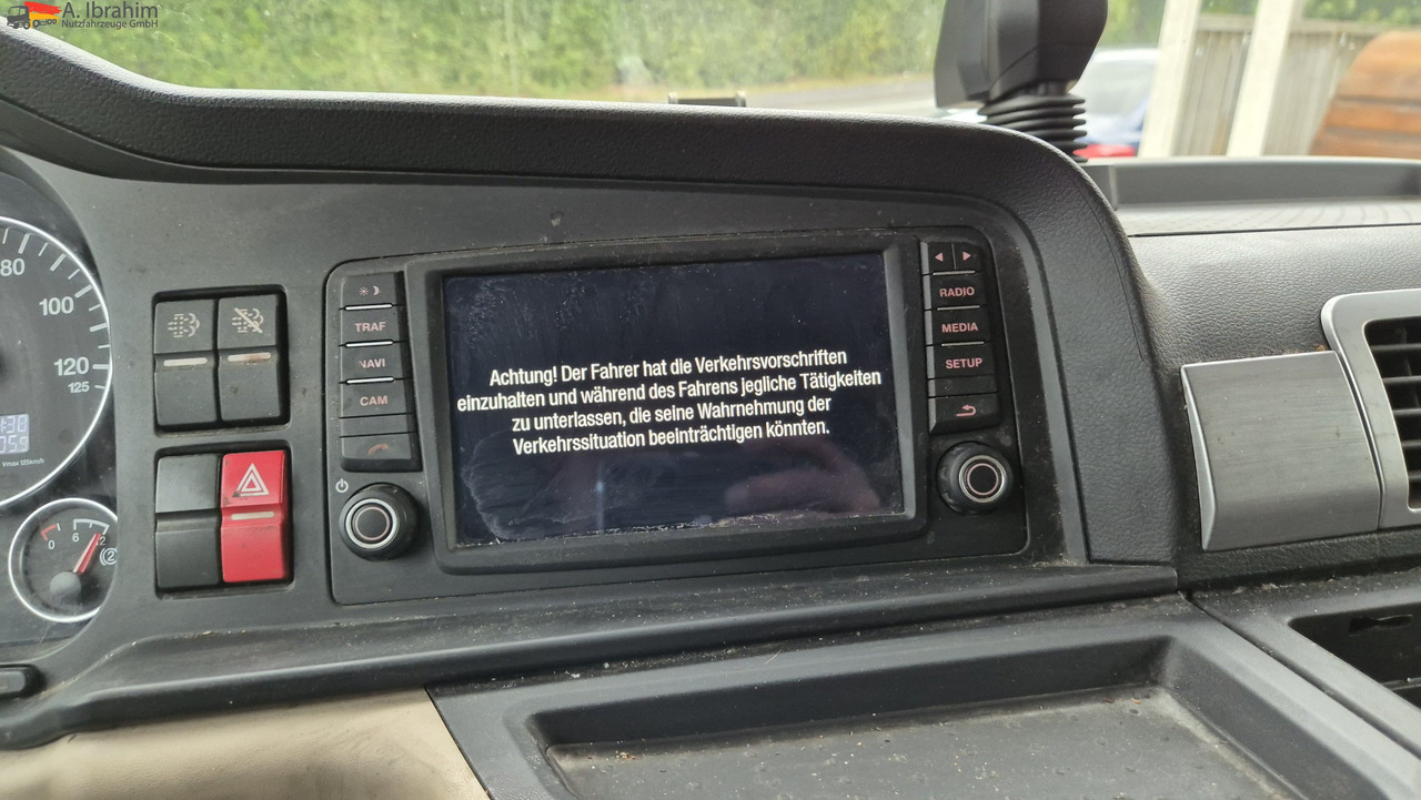 MAN 8.250 7,30 m Koffer, Navi, Topzustand - Dostavno vozilo z zabojnikom: slika 2 MAN 8.250 7,30 m Koffer, Navi, Topzustand - Dostavno vozilo z zabojnikom: slika 2