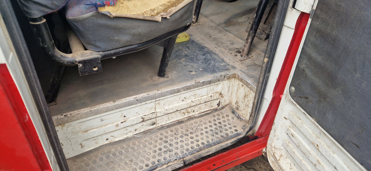 Mercedes-Benz 615D Doka Pritsche, Zustand gut - Dostavno vozilo s kesonom, Dostavno vozilo z dvojno kabino: slika 3 Mercedes-Benz 615D Doka Pritsche, Zustand gut - Dostavno vozilo s kesonom, Dostavno vozilo z dvojno kabino: slika 3