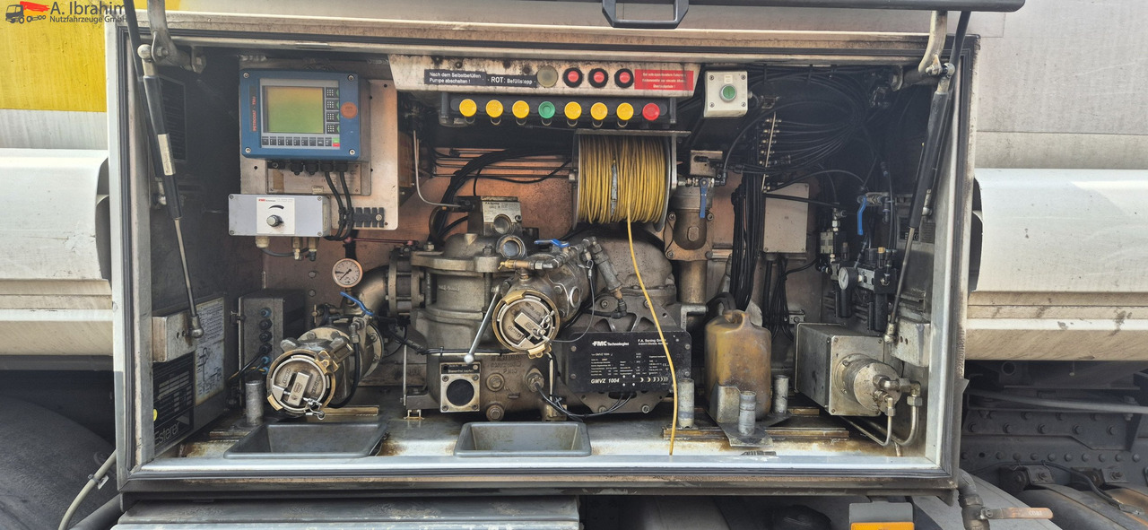 Mercedes-Benz Actros 2536 L 3 Kammern, 19500 L, mp3, Oben Unten Befüllung - Tovornjak cisterna: slika 4 Mercedes-Benz Actros 2536 L 3 Kammern, 19500 L, mp3, Oben Unten Befüllung - Tovornjak cisterna: slika 4