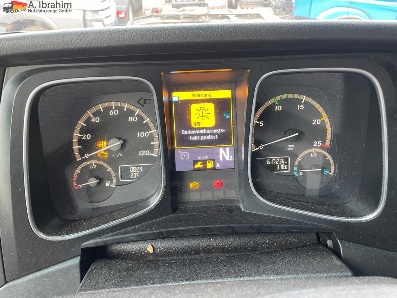 Mercedes-Benz Actros 2545 6x2 Pritsche Kran HIAB 166 - Tovornjak s kesonom, Tovornjak z dvigalom: slika 2 Mercedes-Benz Actros 2545 6x2 Pritsche Kran HIAB 166 - Tovornjak s kesonom, Tovornjak z dvigalom: slika 2