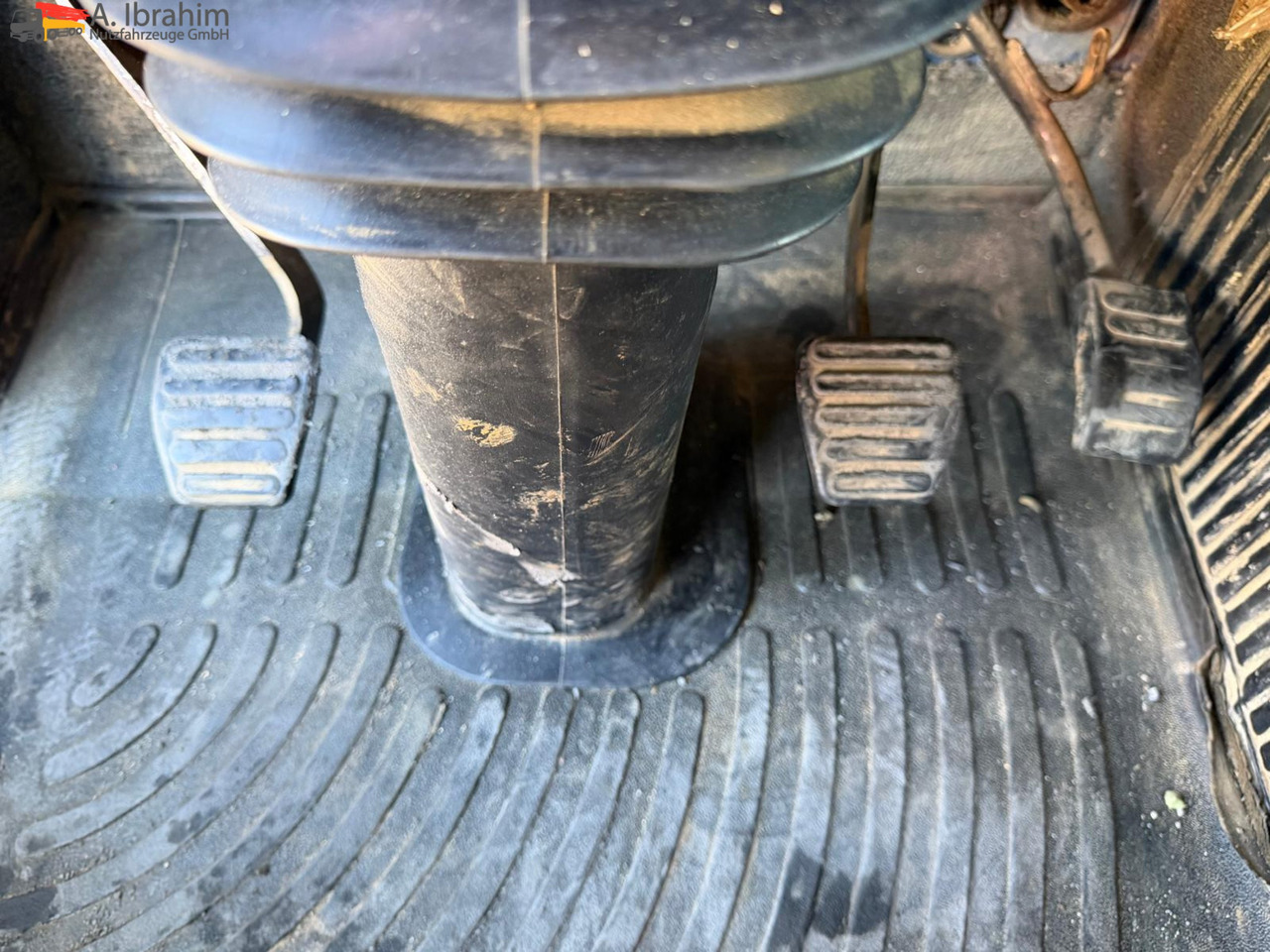 MAN 26.464 6x4 | Retarder | Klima | Schaltgetriebe | 3 Pedals - Vlačilec: slika 3 MAN 26.464 6x4 | Retarder | Klima | Schaltgetriebe | 3 Pedals - Vlačilec: slika 3