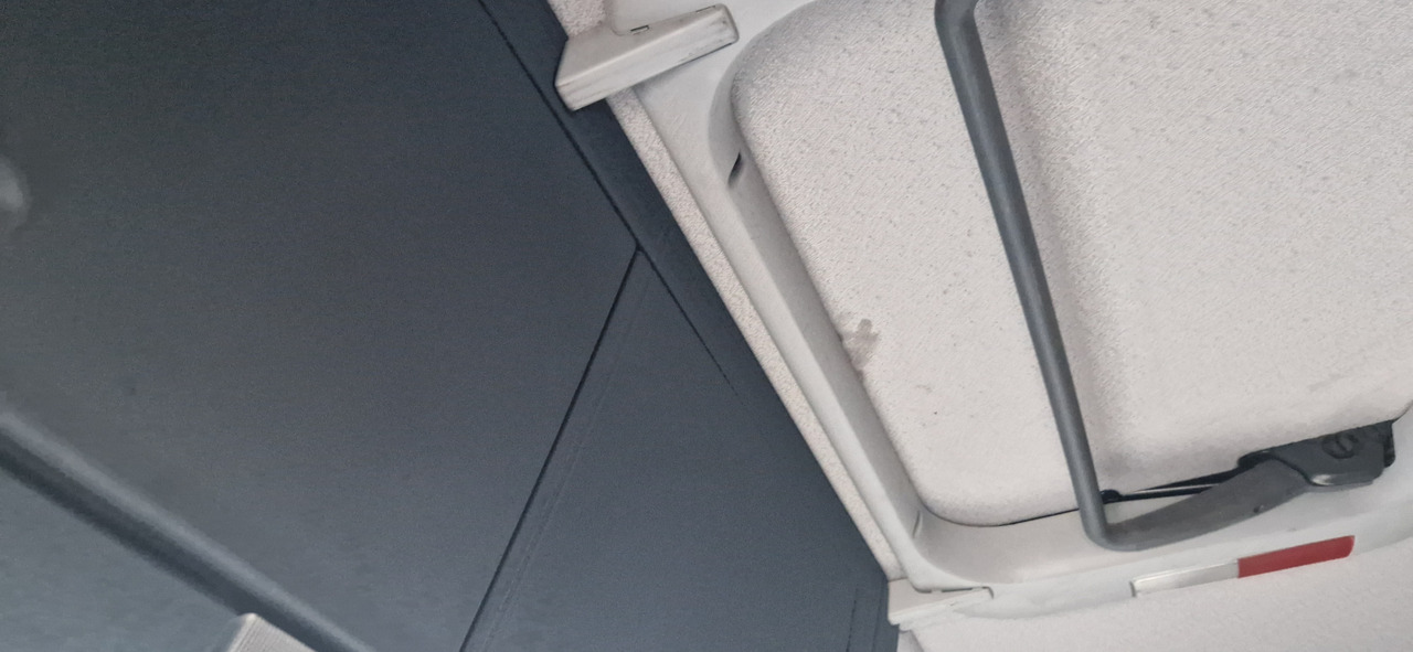 MAN TGS 18.400 PTO für Kompressor - Vlačilec: slika 4 MAN TGS 18.400 PTO für Kompressor - Vlačilec: slika 4