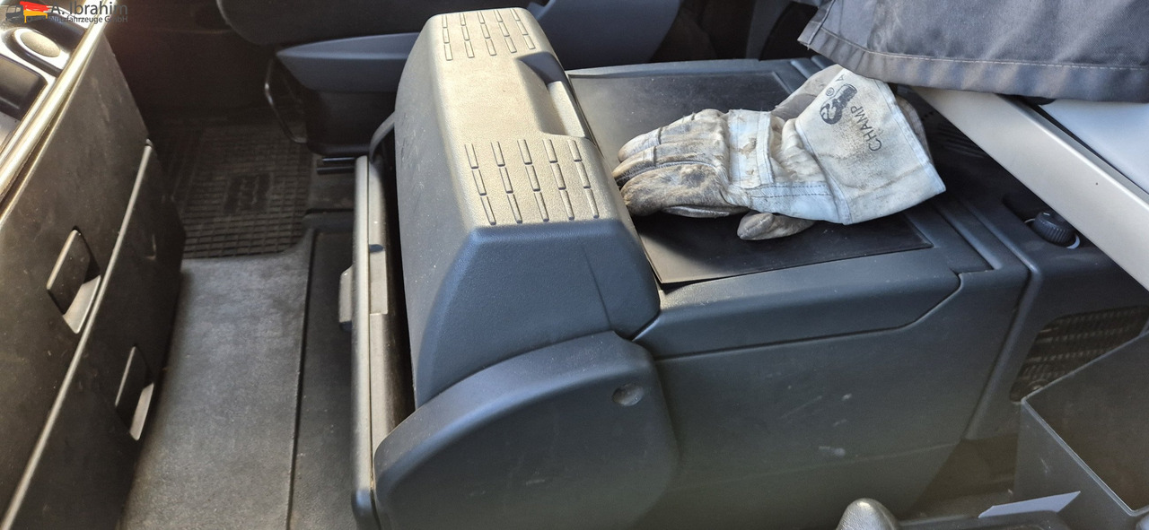 MAN TGX 18.480 Kipphydraulik, Retarder deutsches Fahrzeug - Vlačilec: slika 4 MAN TGX 18.480 Kipphydraulik, Retarder deutsches Fahrzeug - Vlačilec: slika 4