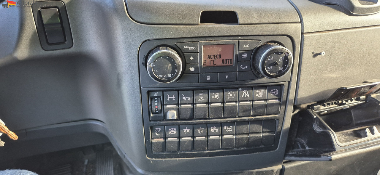 MAN TGX 18.480 Kipphydraulik, Retarder deutsches Fahrzeug - Vlačilec: slika 2 MAN TGX 18.480 Kipphydraulik, Retarder deutsches Fahrzeug - Vlačilec: slika 2