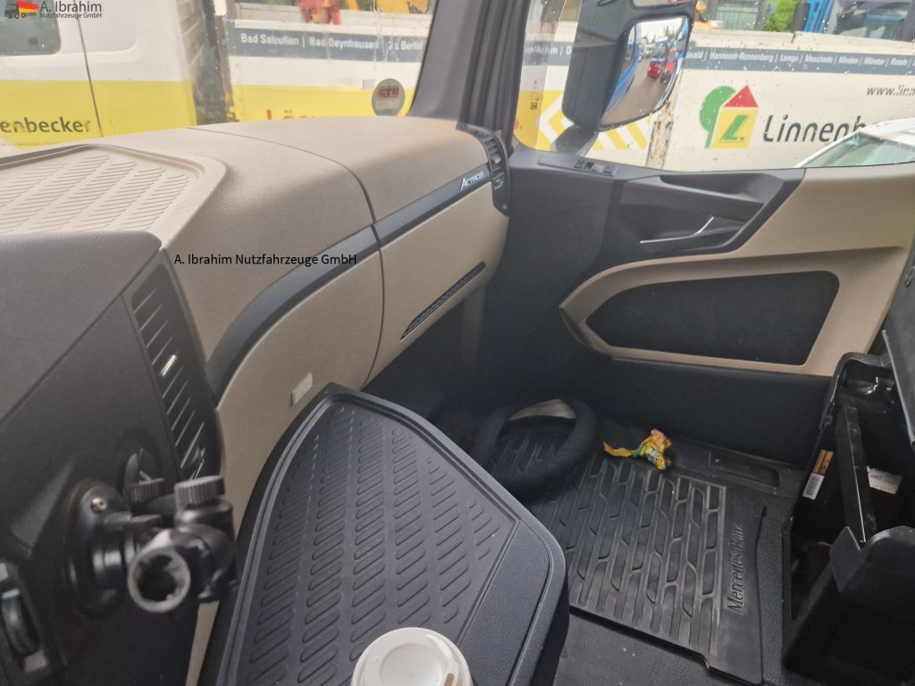 Mercedes-Benz 1845 Retarder Klima, Kühlschrank deutsches Fahrzeug - Vlačilec: slika 5 Mercedes-Benz 1845 Retarder Klima, Kühlschrank deutsches Fahrzeug - Vlačilec: slika 5