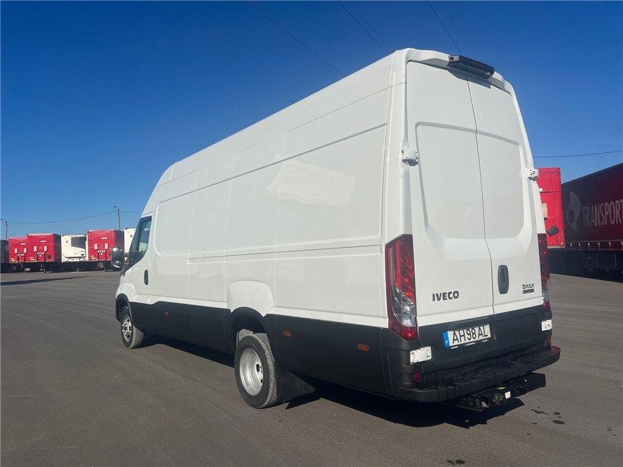 Iveco 35C16 - Furgon: slika 4 Iveco 35C16 - Furgon: slika 4