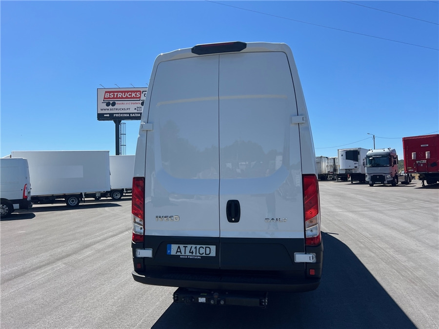 Iveco 35C16HA8V - Furgon: slika 5 Iveco 35C16HA8V - Furgon: slika 5