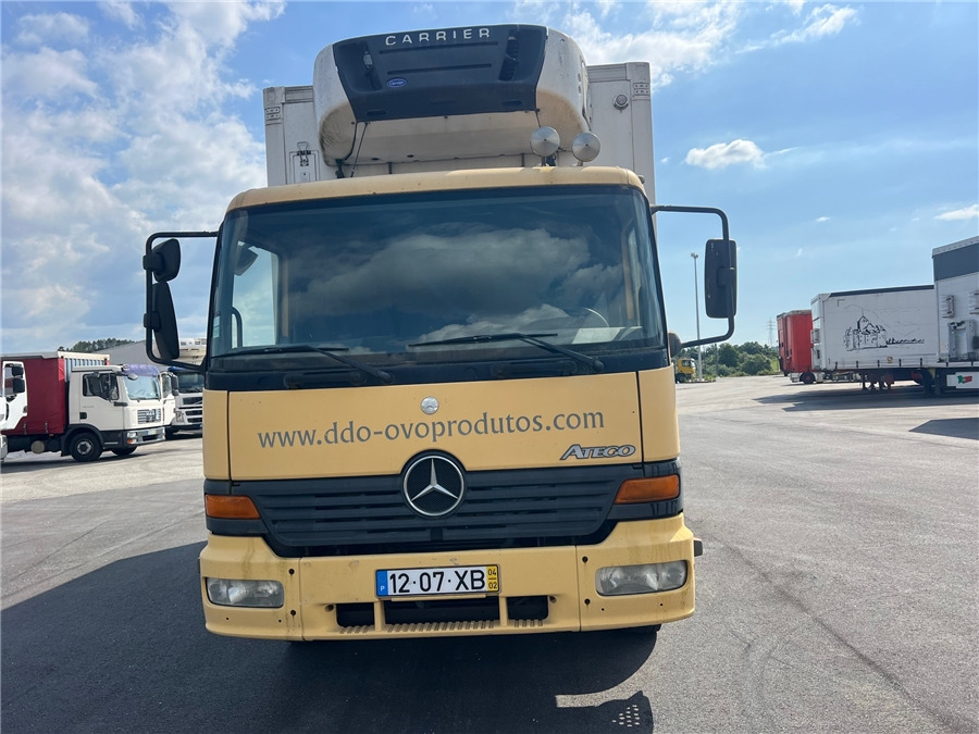 MERCEDES-BENZ 1318 - Tovornjak hladilnik: slika 2 MERCEDES-BENZ 1318 - Tovornjak hladilnik: slika 2