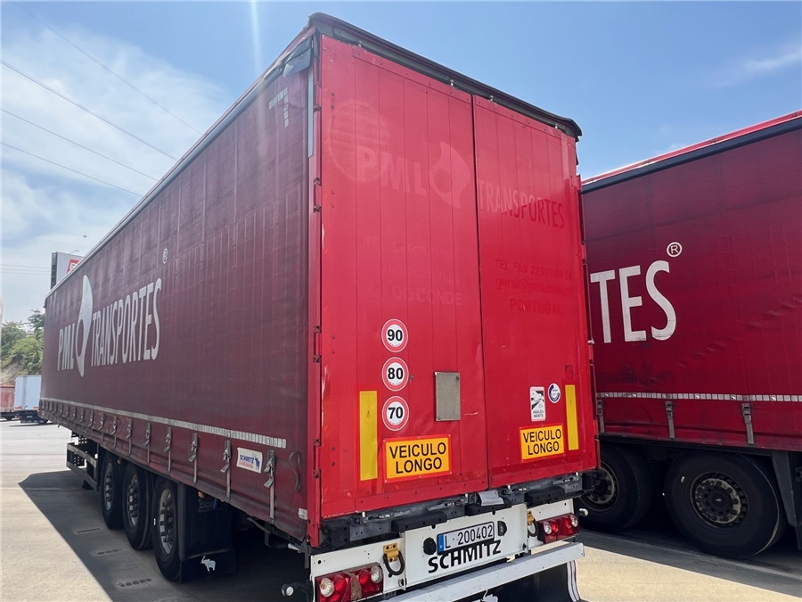 SCHMITZ CARGOBULL SCB-S3T TETO ELEVAR - Polprikolica s ponjavo: slika 3 SCHMITZ CARGOBULL SCB-S3T TETO ELEVAR - Polprikolica s ponjavo: slika 3