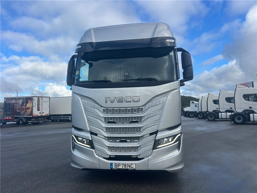 Iveco S-WAY 500 - Vlačilec: slika 2 Iveco S-WAY 500 - Vlačilec: slika 2