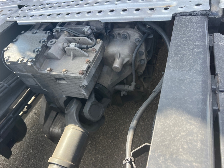 Vlačilec Renault AE 440: slika 10