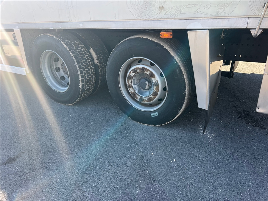 Tovornjak hladilnik Volvo FM 9: slika 30 Tovornjak hladilnik Volvo FM 9: slika 30