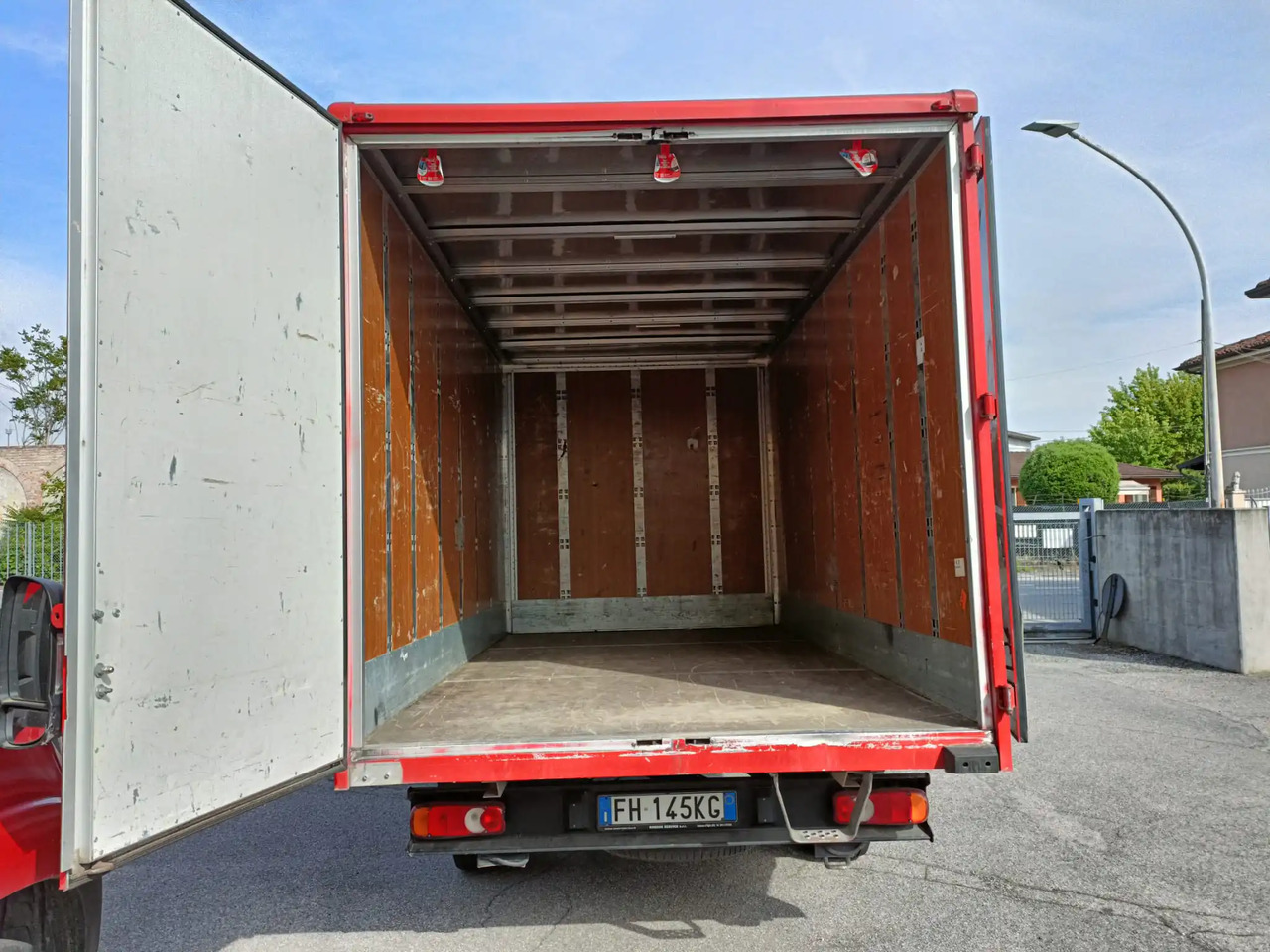 FIAT DUCATO BOX - Dostavno vozilo z zabojnikom: slika 4 FIAT DUCATO BOX - Dostavno vozilo z zabojnikom: slika 4