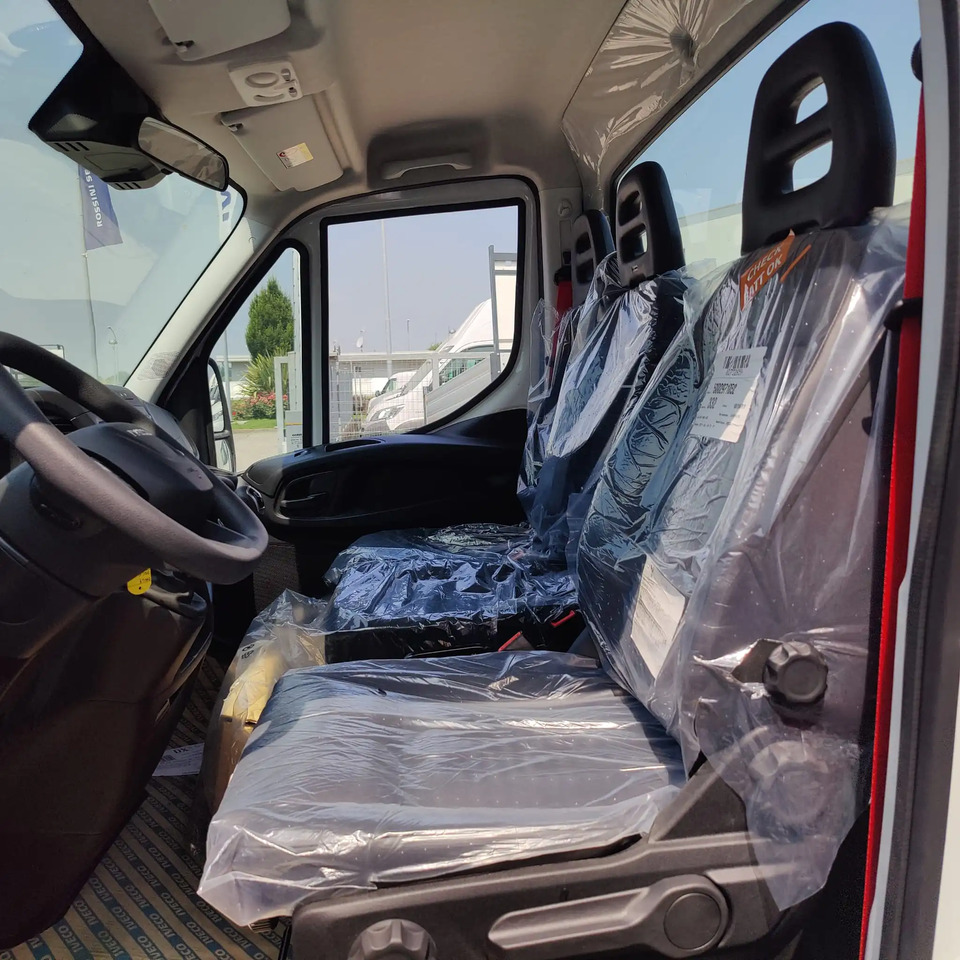 IVECO DAILY 35C16 MOD. 2025 RIBALTABILE TRILATERALE - Dostavno vozilo prekucnik: slika 2 IVECO DAILY 35C16 MOD. 2025 RIBALTABILE TRILATERALE - Dostavno vozilo prekucnik: slika 2