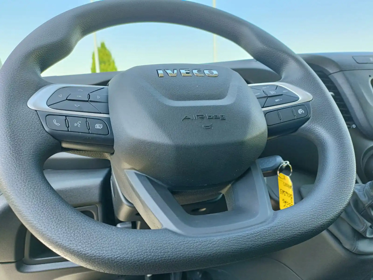 IVECO DAILY 35S14 L2H2 CNG METANO KM 0 lizing IVECO DAILY 35S14 L2H2 CNG METANO KM 0: slika 14