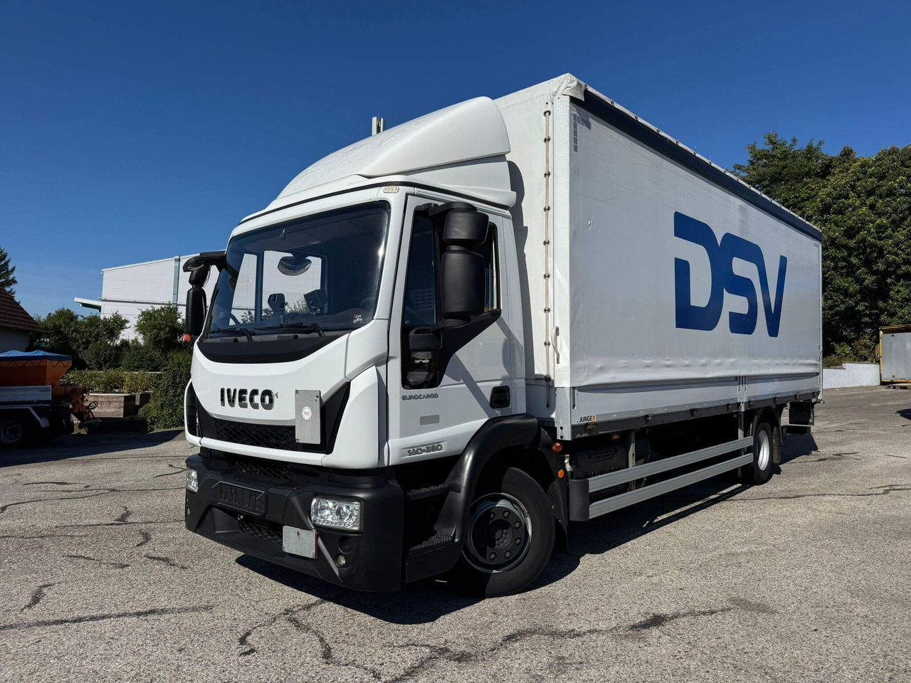 IVECO EUROCARGO 140E28P - Tovornjak s ponjavo: slika 1 IVECO EUROCARGO 140E28P - Tovornjak s ponjavo: slika 1